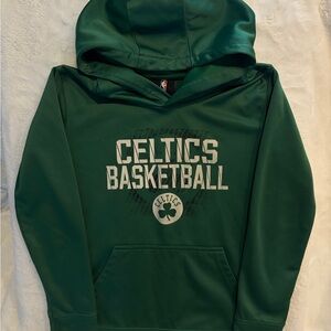 NBA Youth Boston Celtics pullover Hoodie Sz Medium 10-12